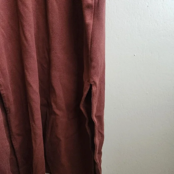 NWOT Old Navy- Rust Halter Rib Dress - Picture 4 of 4